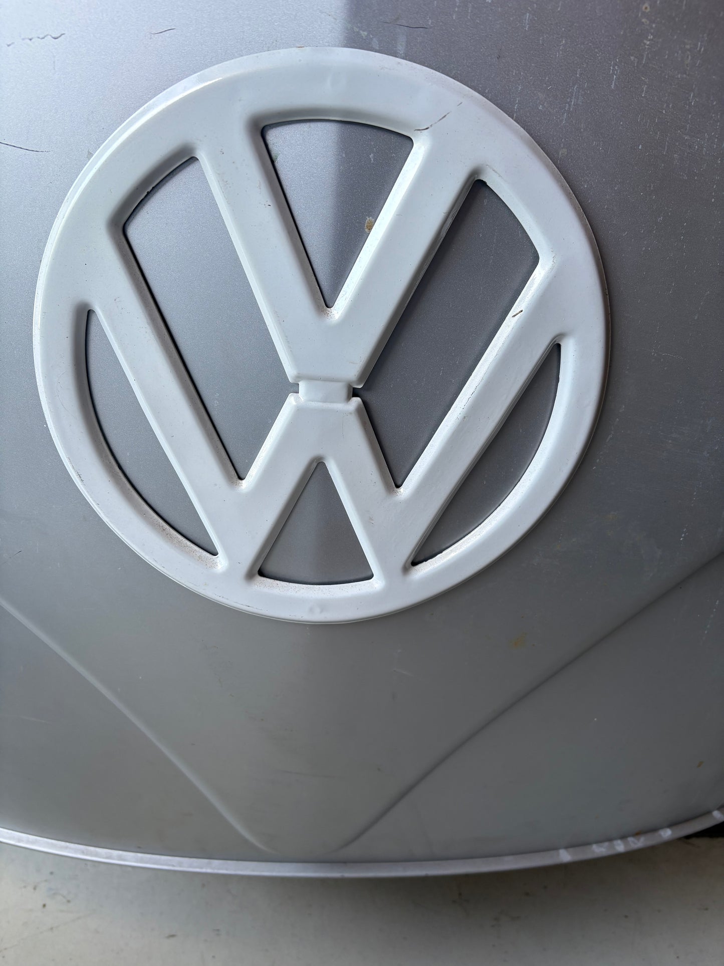 Front VW Emblem -07/67